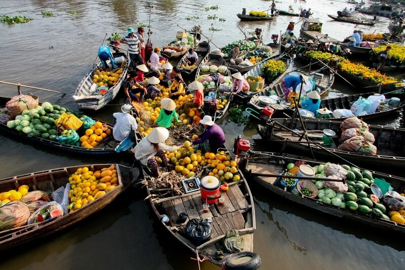 Cai-Be-floating-market